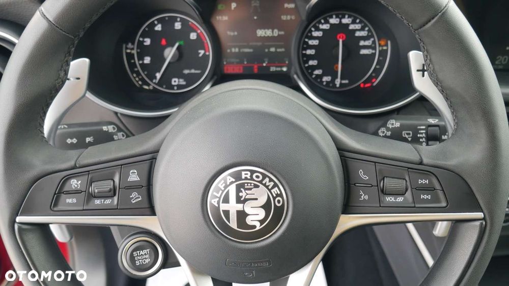 Alfa Romeo Stelvio - 21