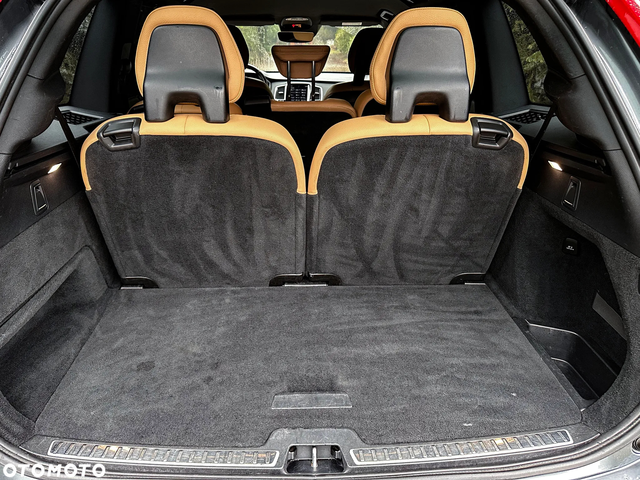 Volvo XC 90 D5 AWD Momentum 7os - 31