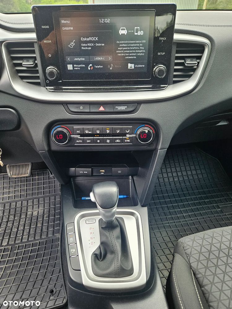 Kia Ceed 1.5 T-GDI MHEV L Business Line DCT - 18