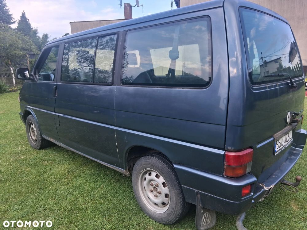 Volkswagen Multivan - 4