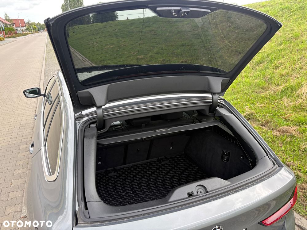 BMW Seria 5 520d xDrive - 32