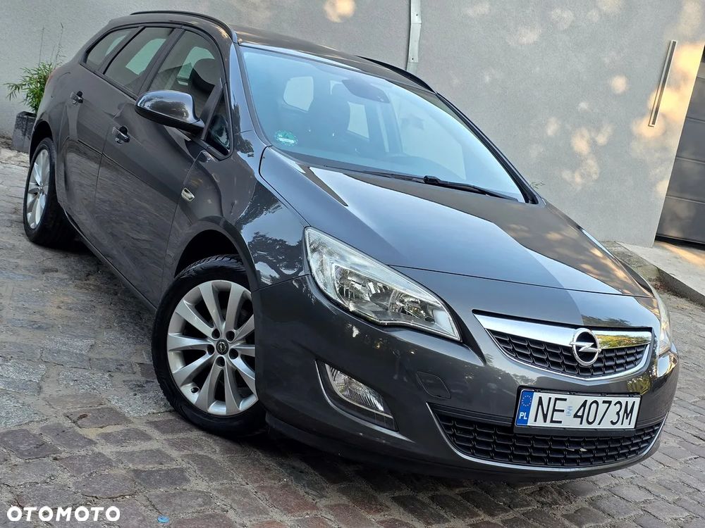 Opel Astra 1.4 T Cosmo - 10
