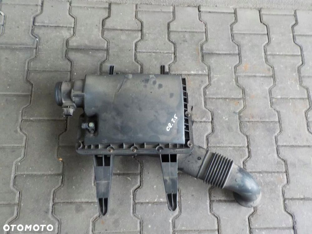 VW CRAFTER 2.5 TDI OBUDOWA FILTRA POWIETRZA - 1