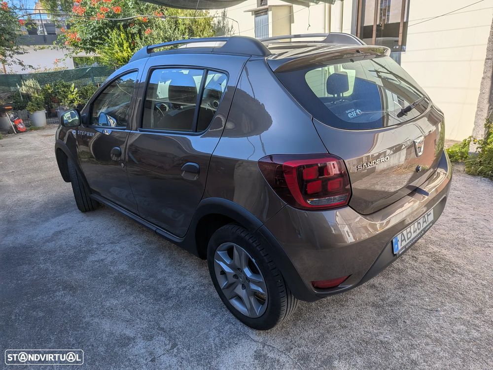 Dacia Sandero Stepway SCe 75 Essential - 5
