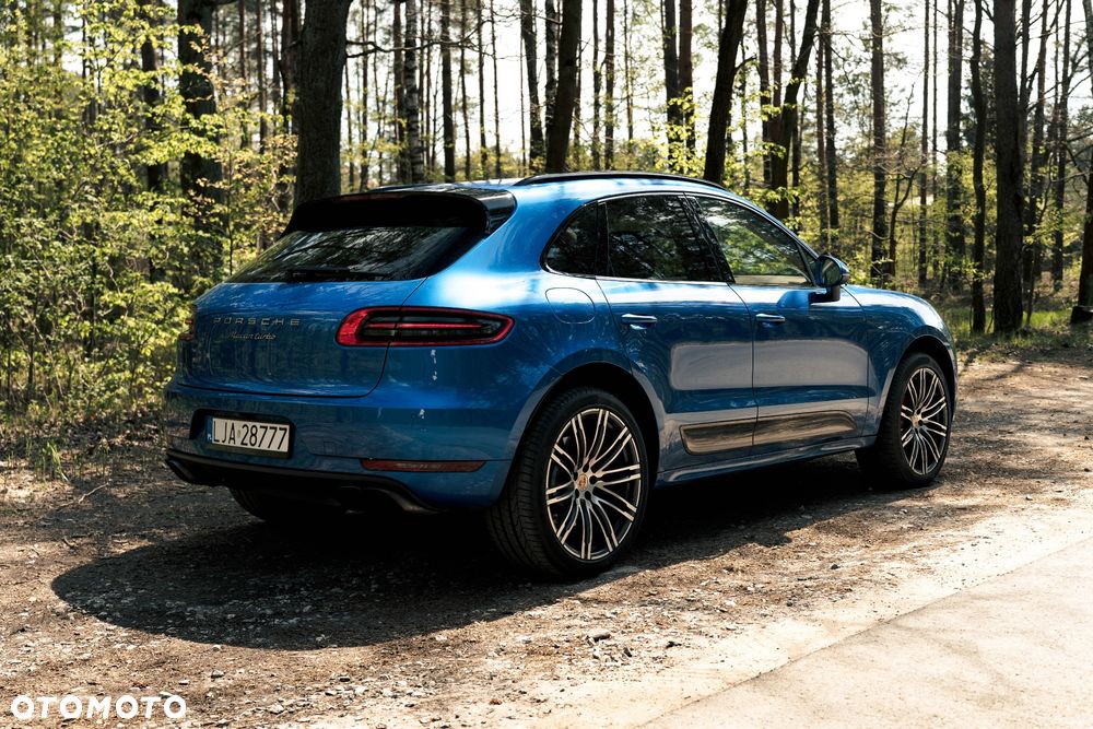 Porsche Macan Turbo - 19
