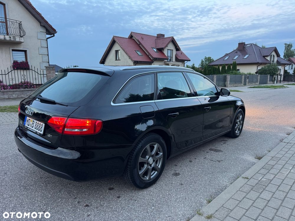 Audi A4 Avant 1.8 TFSI Ambiente - 4