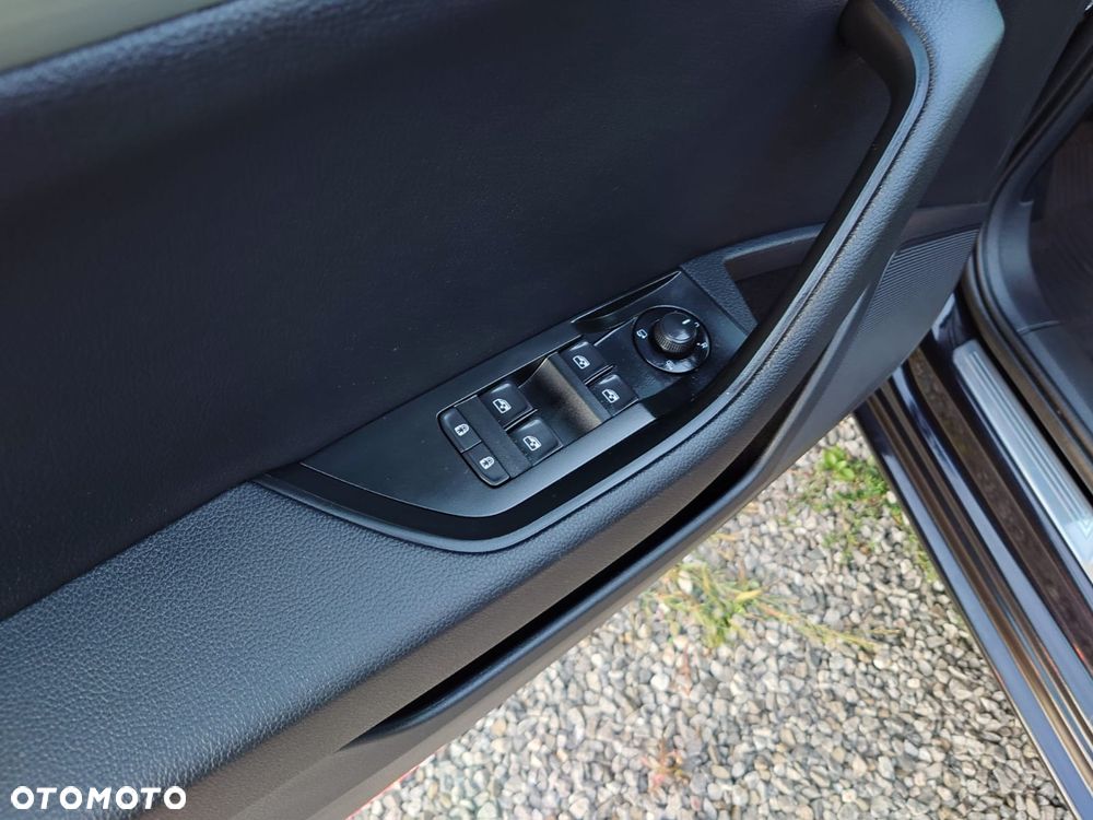 Skoda Superb 2.0 TDI Ambition - 18