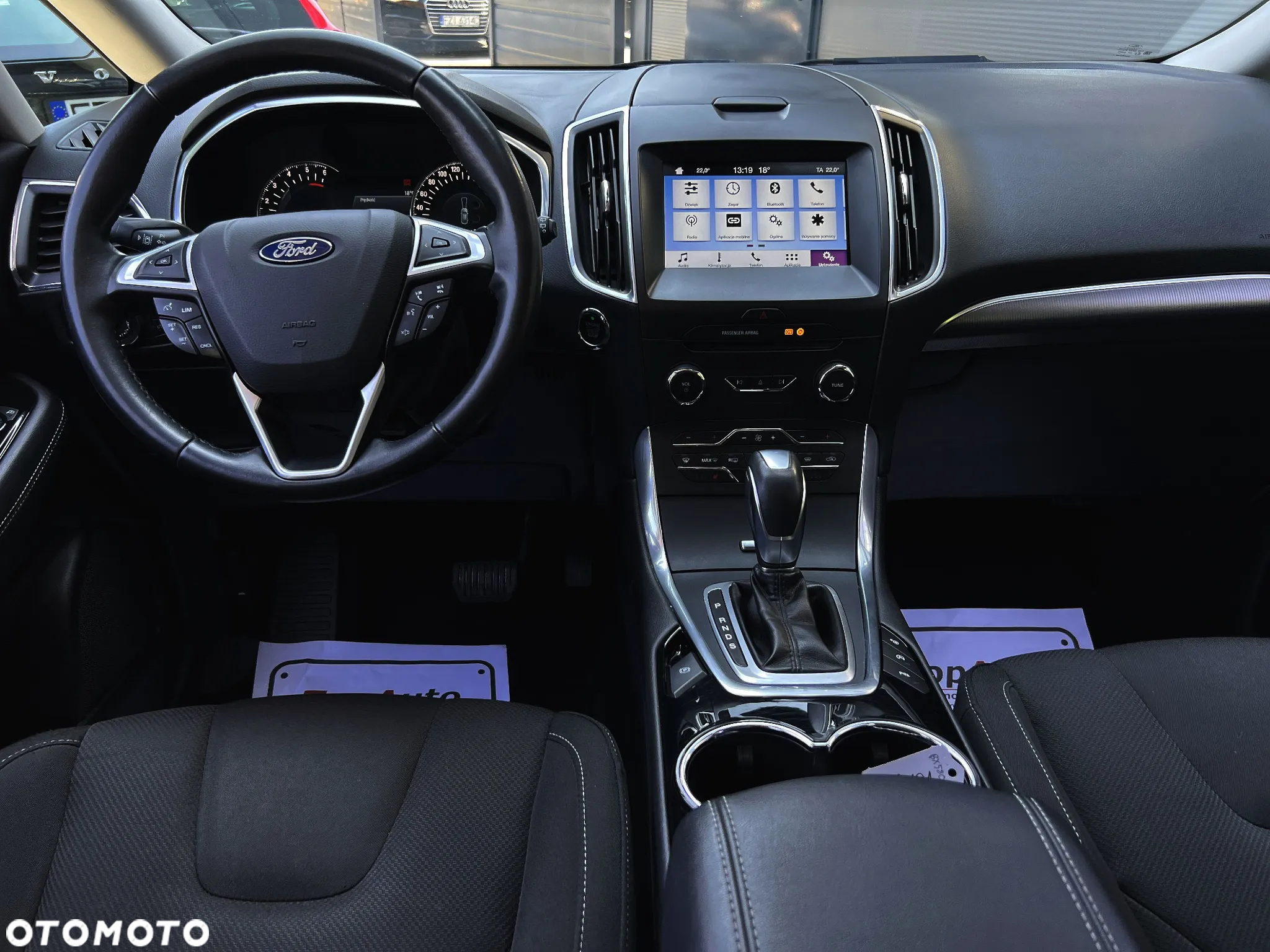Ford S-Max - 24
