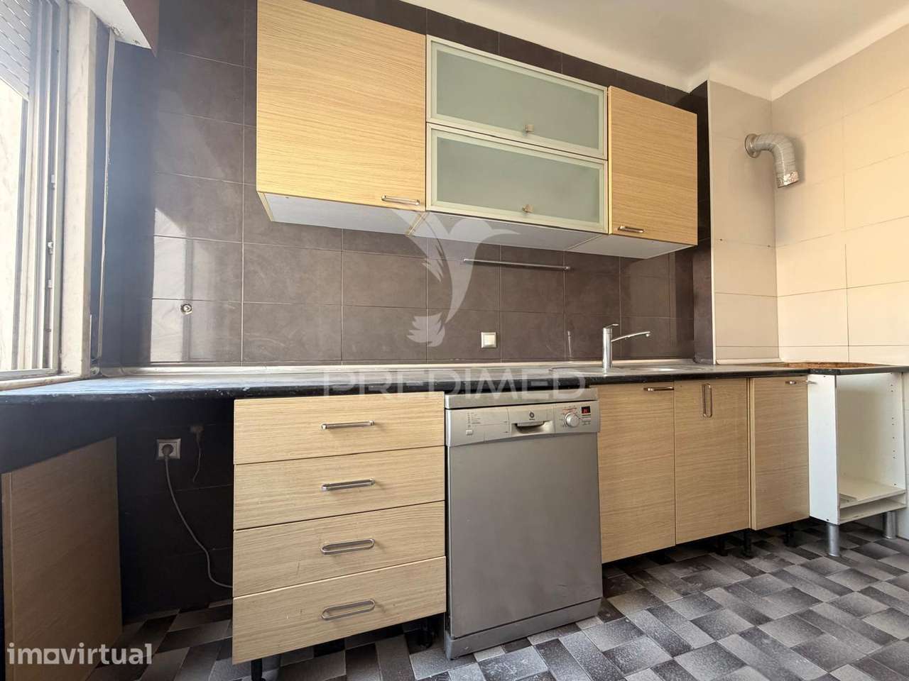 Arrenda-se apartamento T3 no centro de Setúbal - Grande imagem: 4/36