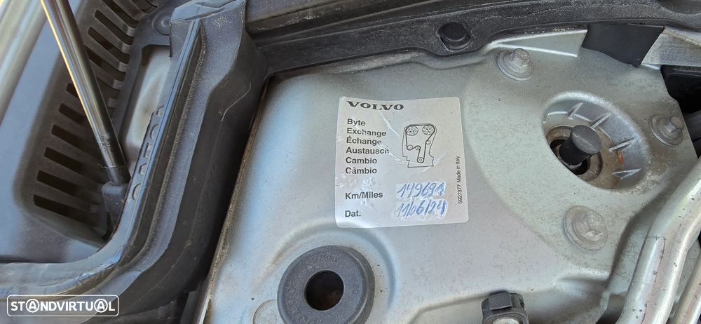 Volvo V90 Cross Country 2.0 D4 Pro AWD Geartronic - 32