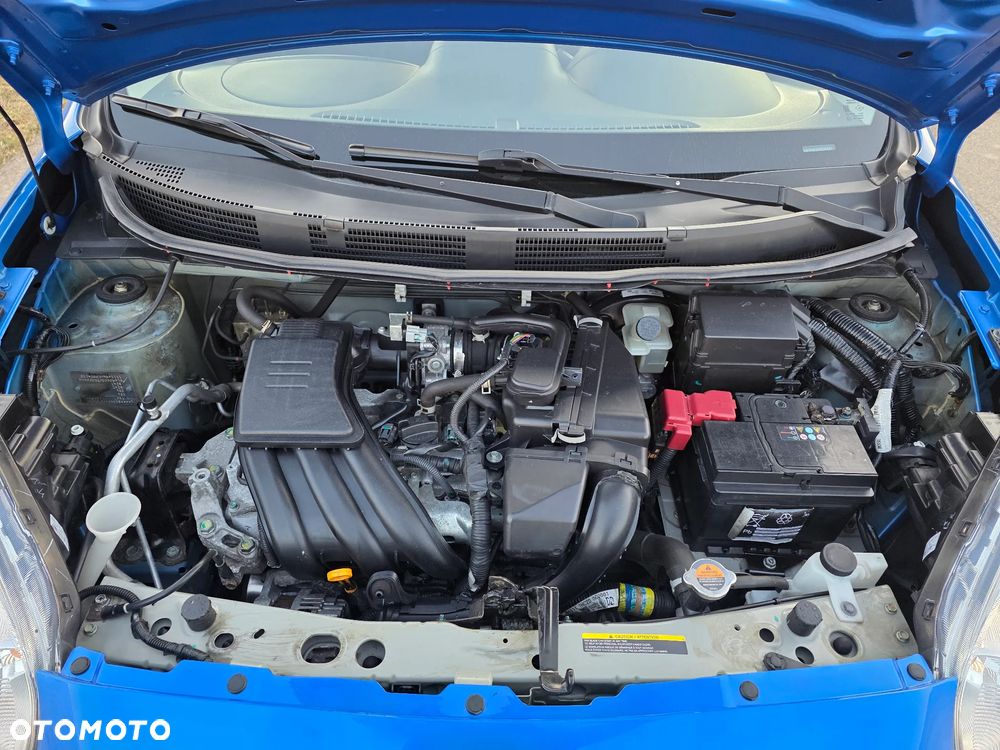 Nissan Micra 1.2 Bild der Frau - 25