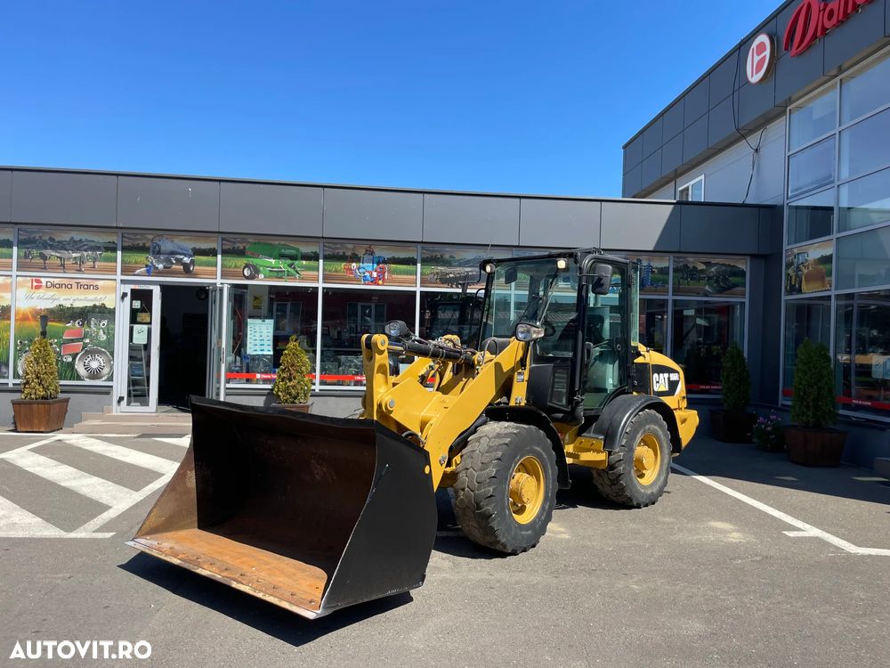 Caterpillar 906H - 9