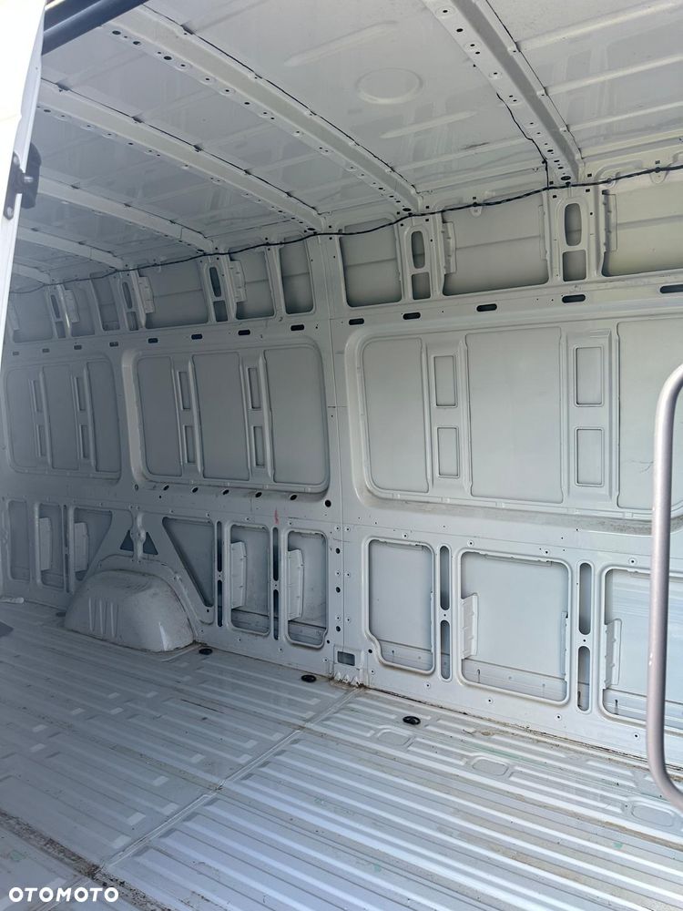 Mercedes-Benz SPRINTER - 4