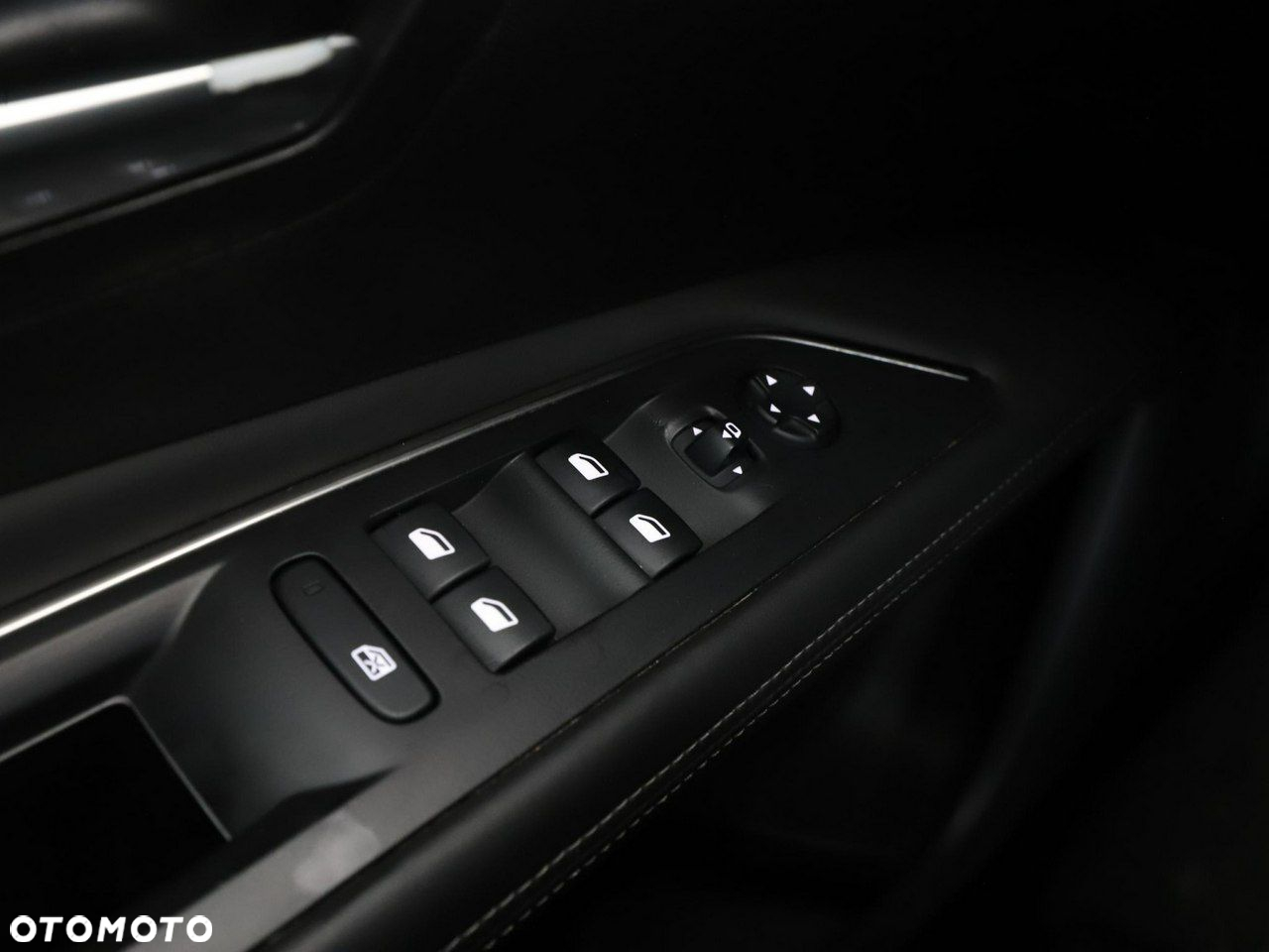 Peugeot 3008 1.2 PureTech Allure - 37
