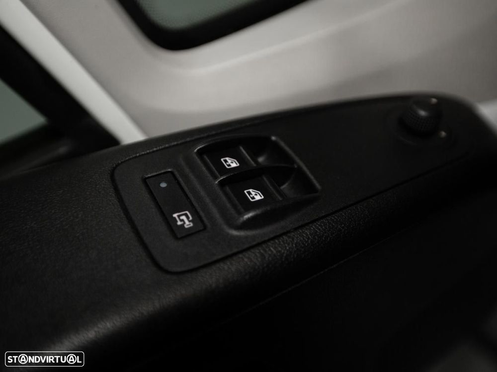 Peugeot Boxer 2.2 BLUEHDI 333 L2H2 PREMIUM c/iva - 11