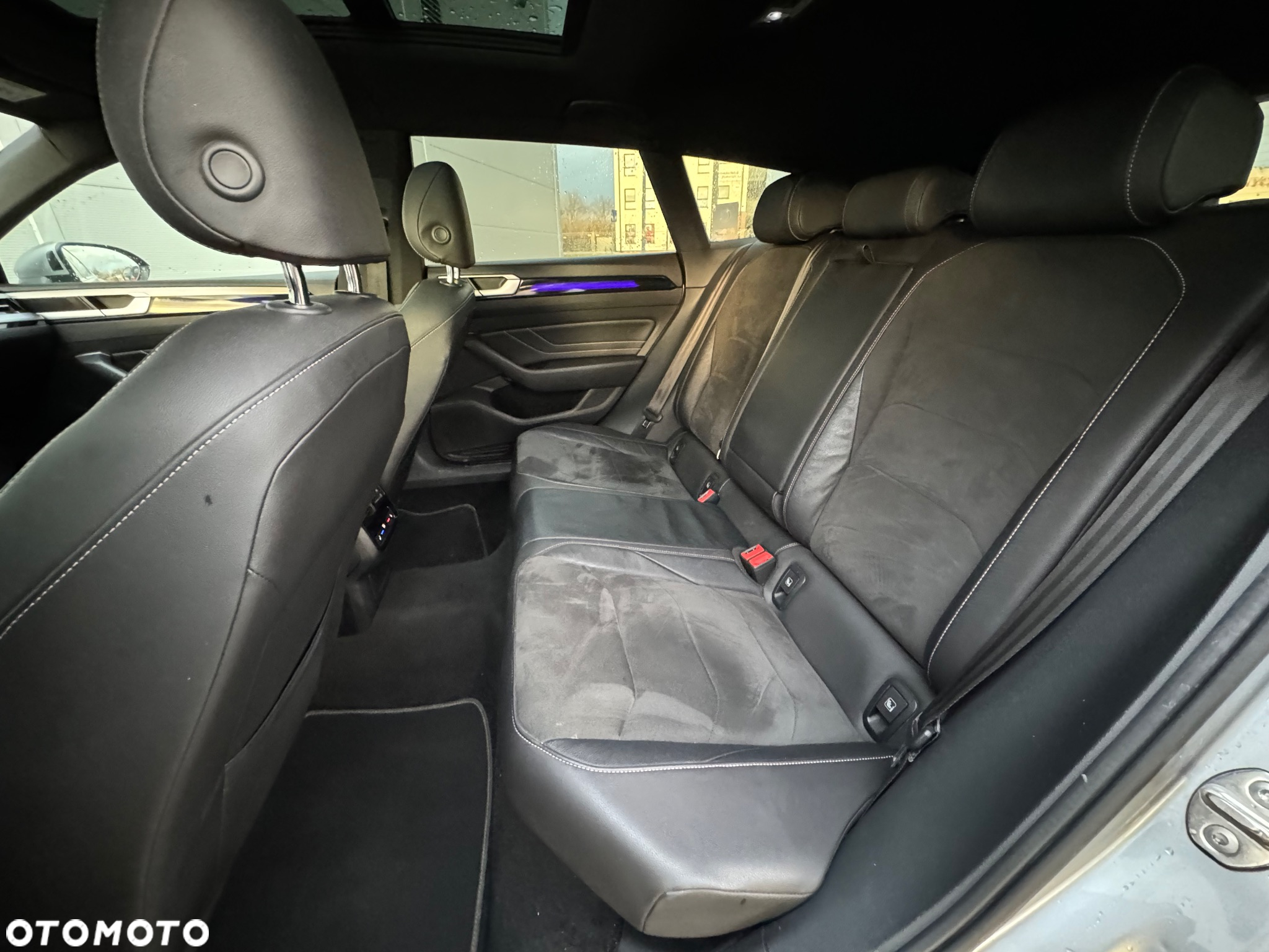 Volkswagen Arteon 2.0 TDI SCR R-Line DSG - 13