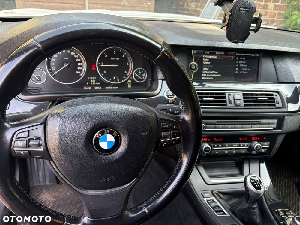 BMW Seria 5 520d - 6