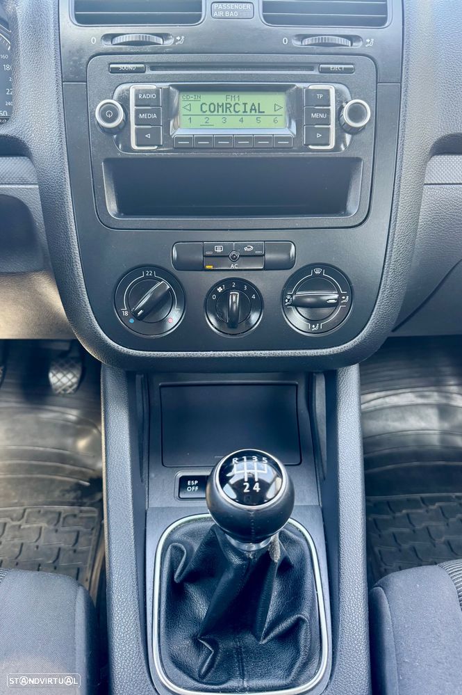 VW Golf 1.9 TDi BlueM. Trend. AC - 14