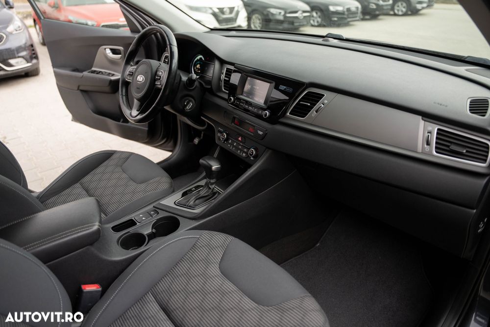 Kia Niro 1.6 GDI 2WD Aut. Spirit - 8