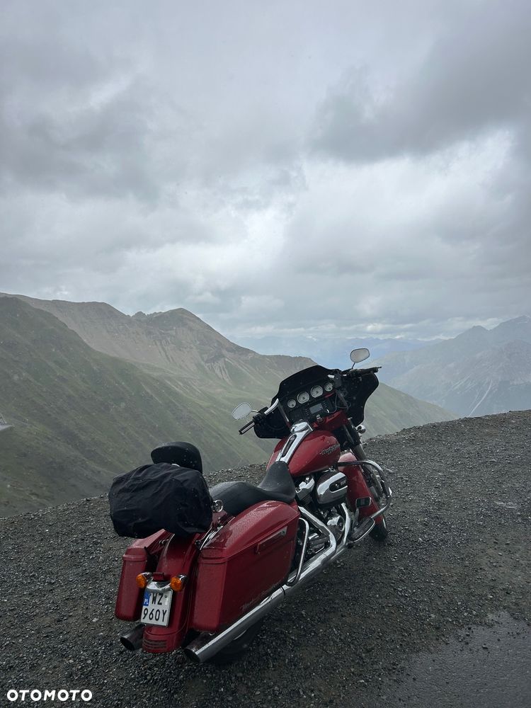 Harley-Davidson Touring Street Glide - 13