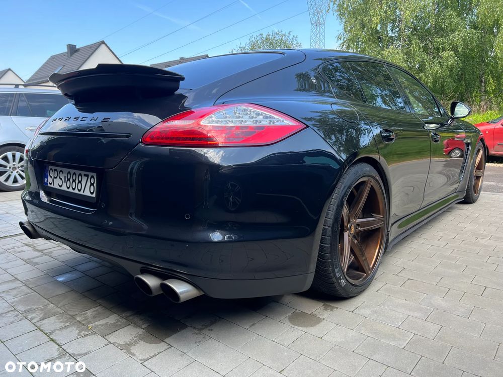 Porsche Panamera 4S - 6