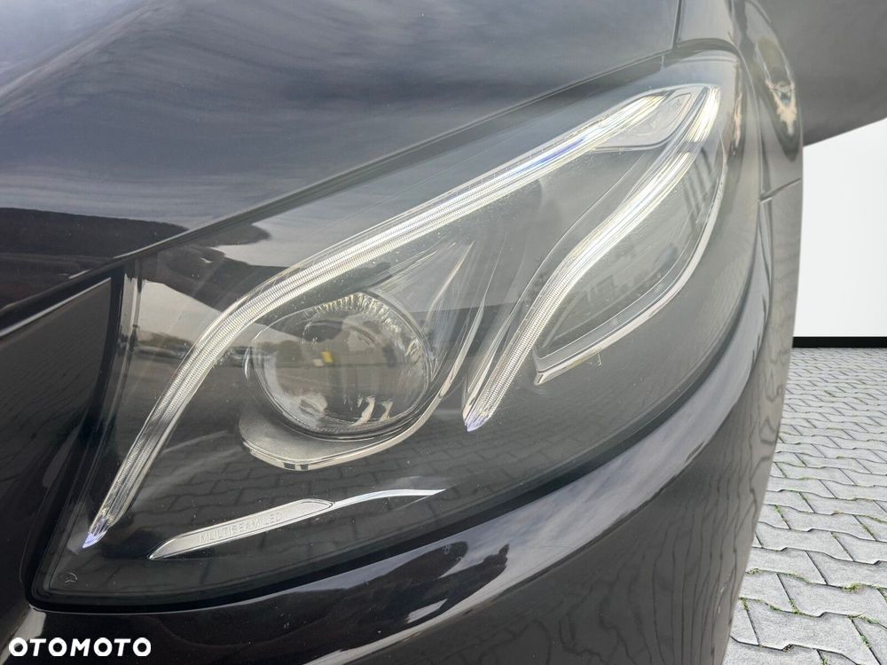 Mercedes-Benz Klasa E - 28