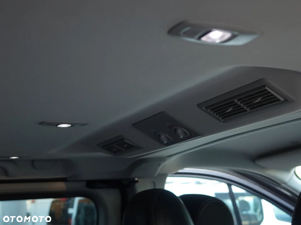 Renault Trafic Grand 1.6 dCi - 30