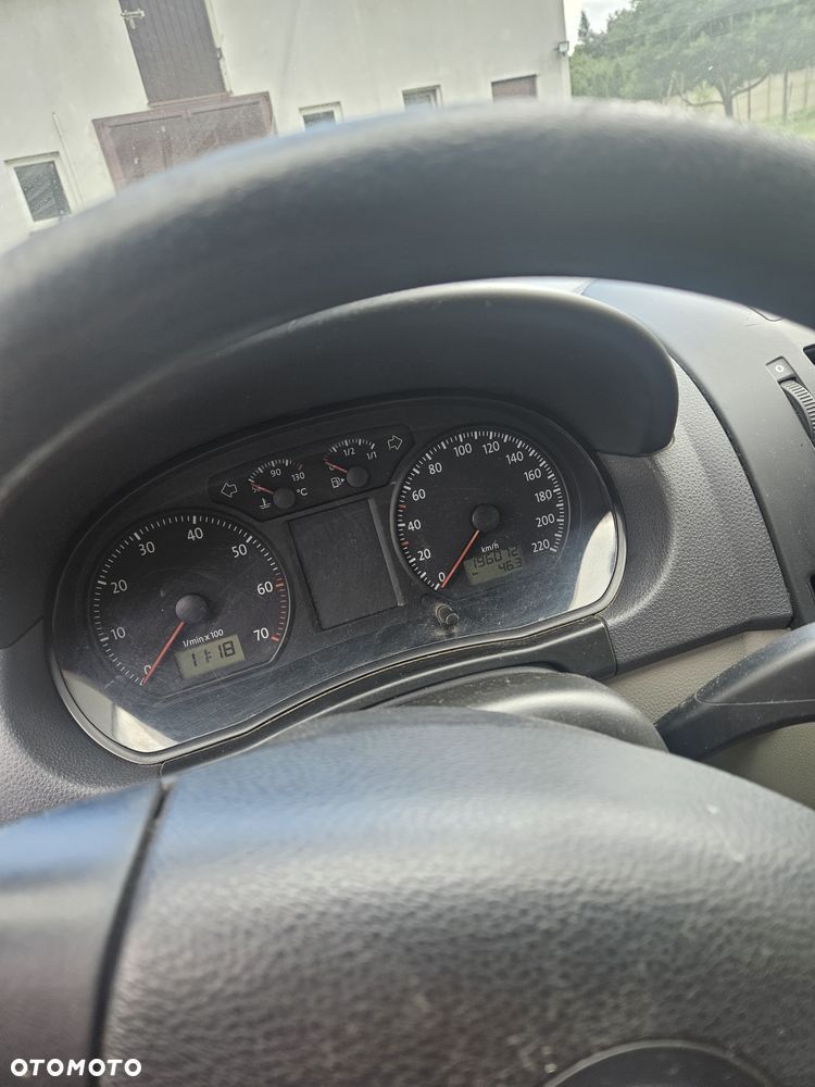 Volkswagen Polo - 9