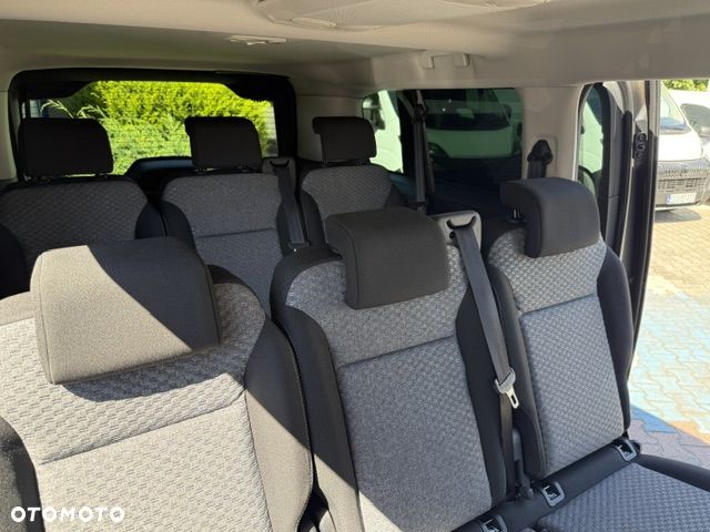 Peugeot Traveller 2.0 BlueHDi Long Business EAT8 - 18