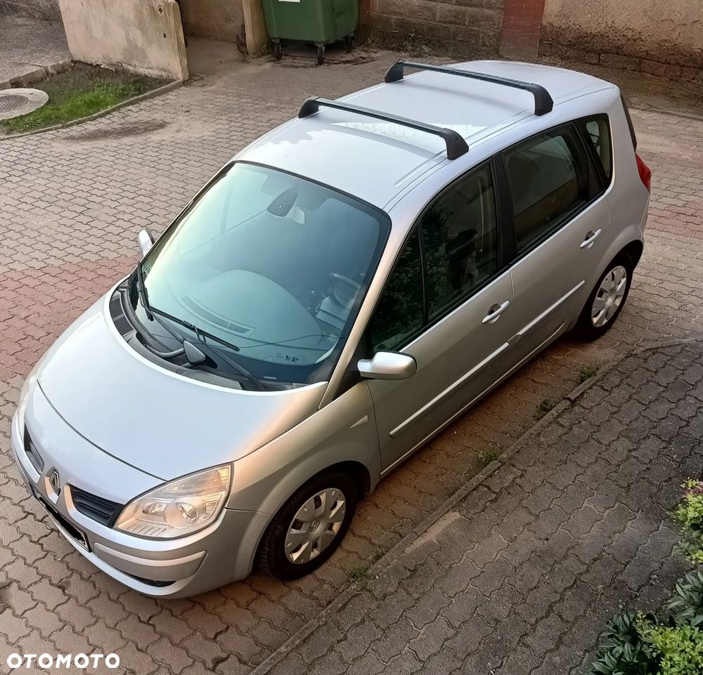 Renault Scenic - 1
