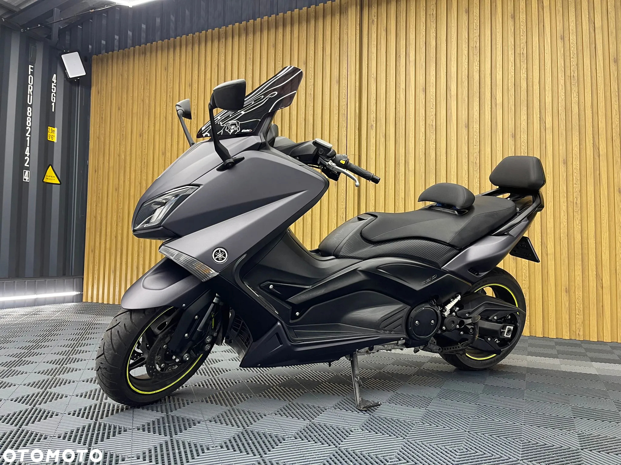 Yamaha Inny - 27