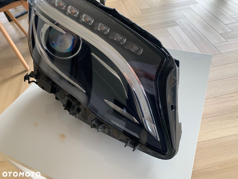 Lampa prawy przód Mercedes GLA X156 A1569061800 Bixenon - 3