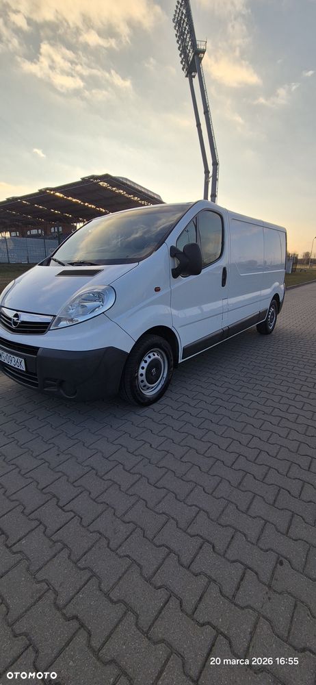 Opel Vivaro - 10
