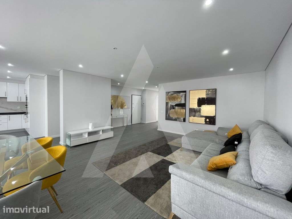 Magnifico apartamento tipologia T3 novo localizado em Quelfes. - Grande imagem: 5/33