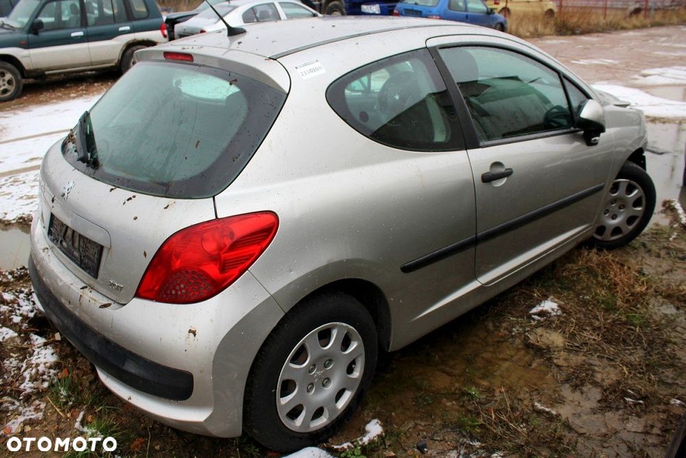 Peugeot 207 2006 1.4i KFU Hatchback 3-drzwi (MASKA, ZDERZAK, LAMPA, BŁOTNIK, DRZWI, SZYBA, FOTEL) - 5