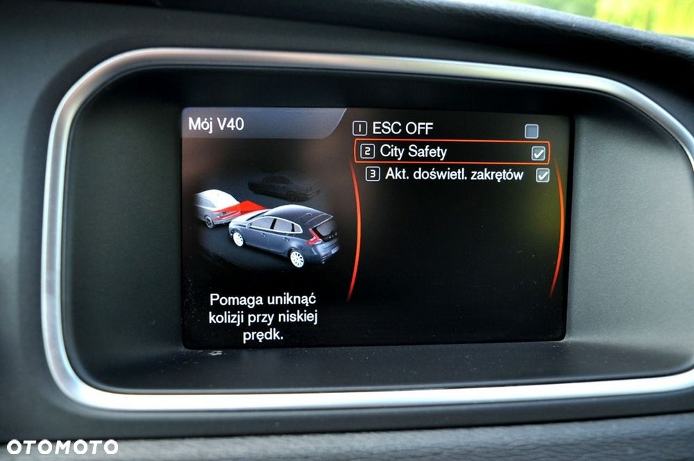 Volvo V40 2012