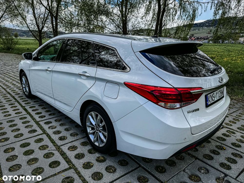 Hyundai i40 Kombi 1.7 CRDi DCT Style - 3