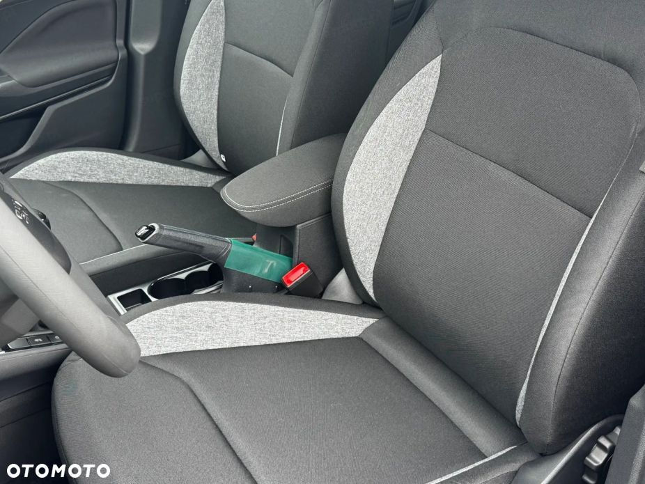 Skoda Fabia 1.0 Essence - 8