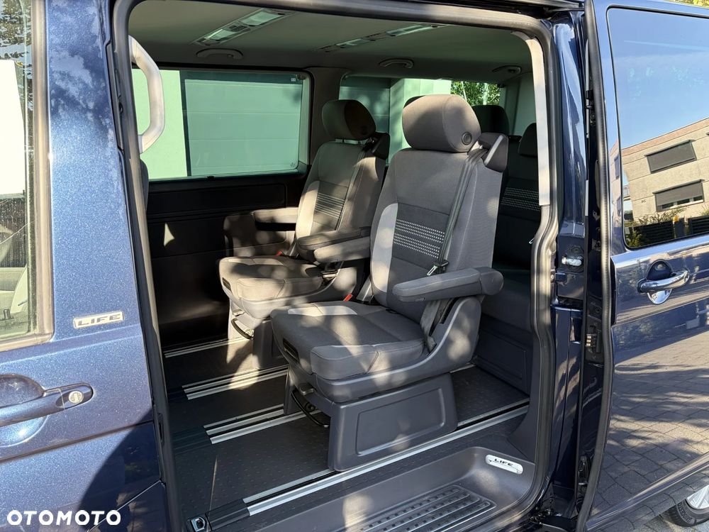 Volkswagen Multivan - 7