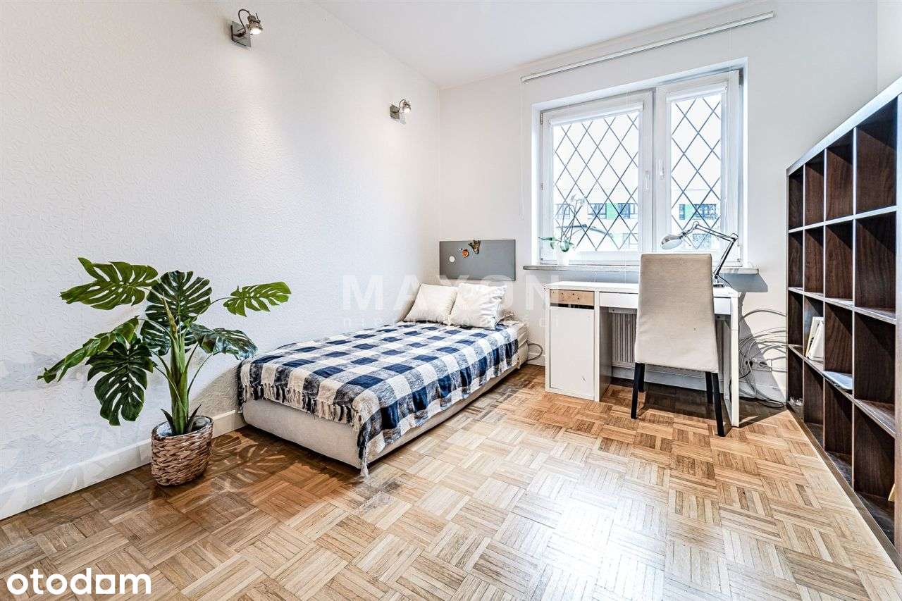 Funkcjonalne z balkonem i wewnętrznym patio