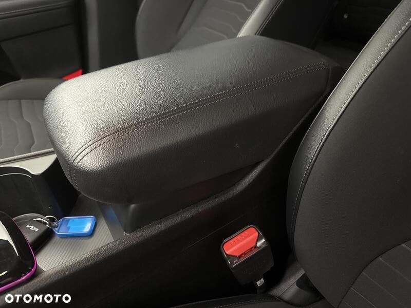 Kia Sportage 1.6 T-GDI MHEV Business Line 2WD DCT - 19