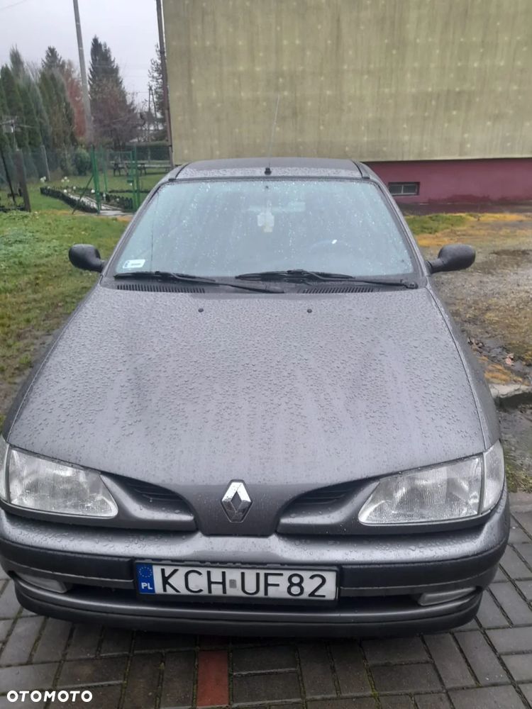Renault Megane 1.4 Europa - 1
