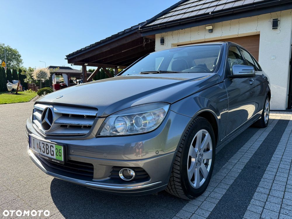 Mercedes-Benz Klasa C 180 CGI Automatik BlueEFFICIENCY Elegance - 1