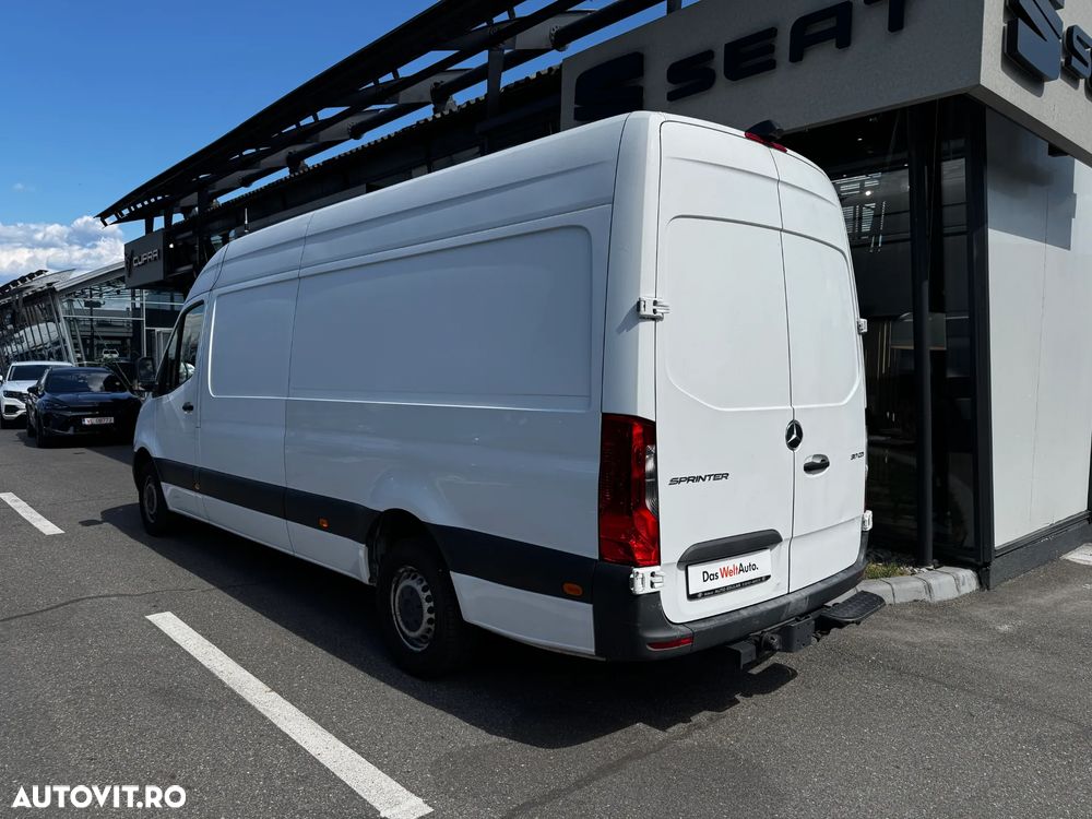 Mercedes-Benz Sprinter - 3