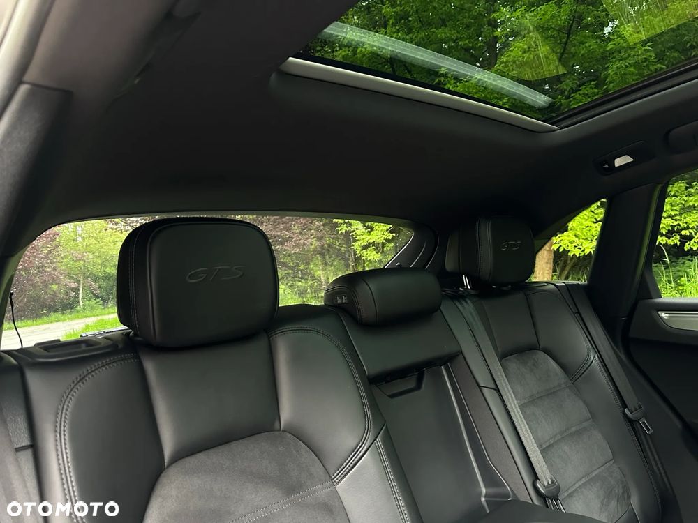 Porsche Macan GTS - 27