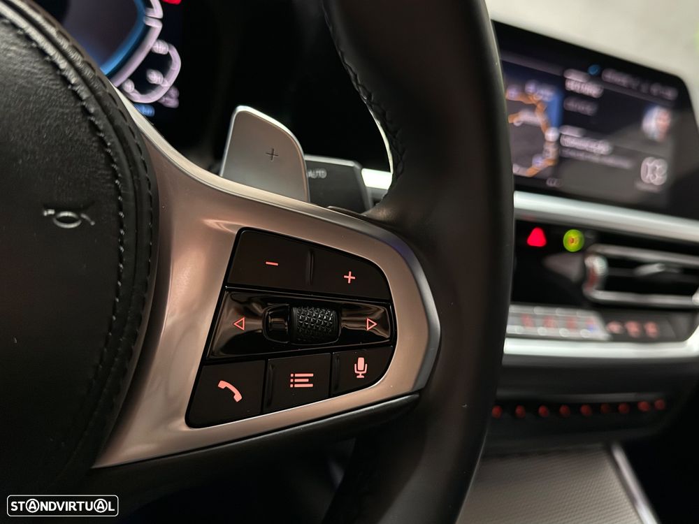 BMW 330 e Pack Desportivo M Auto - 15