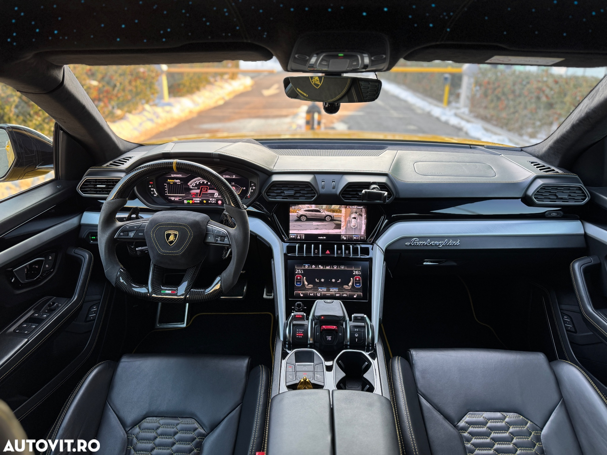 Lamborghini URUS Standard - 13