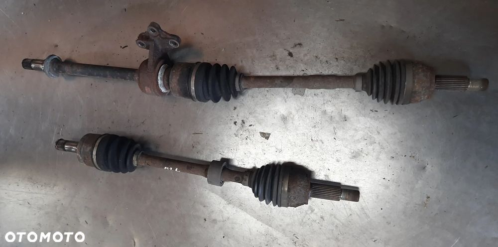 Mazda 2 II półoś lewa prawa 1,5 benzyna 2007-14 - 1