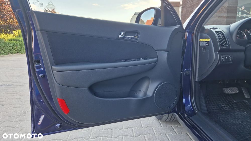 Hyundai i30 1.6 Automatik Style - 9