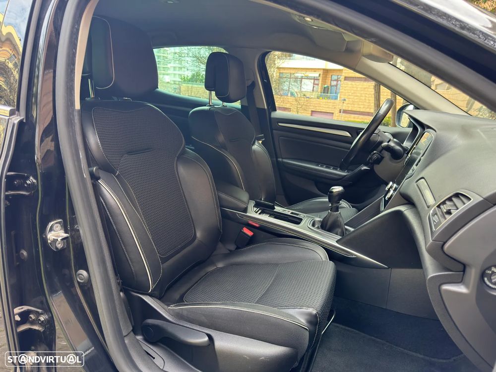 Renault Mégane 1.5 dCi Bose Edition - 11